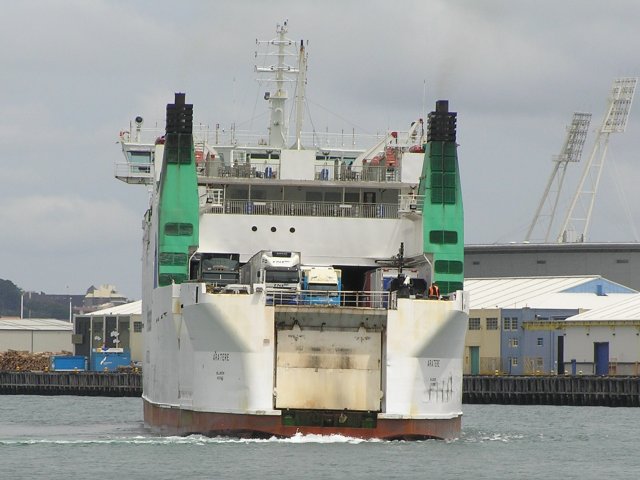 FerryAratere2