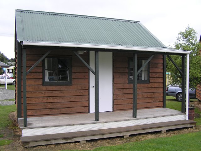 Arthurs Point Cabin