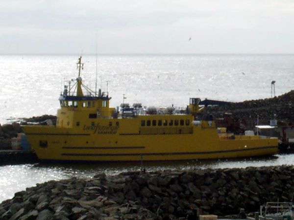 Yellow ferry 2